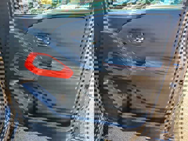 Used 2022 Nissan Frontier PRO-4X w/ Technology Package image 21