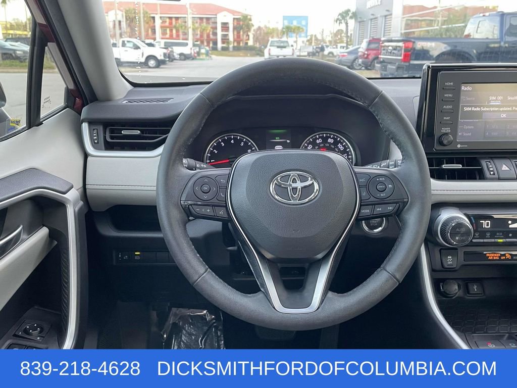 Used 2020 Toyota RAV4 XLE Premium image 13