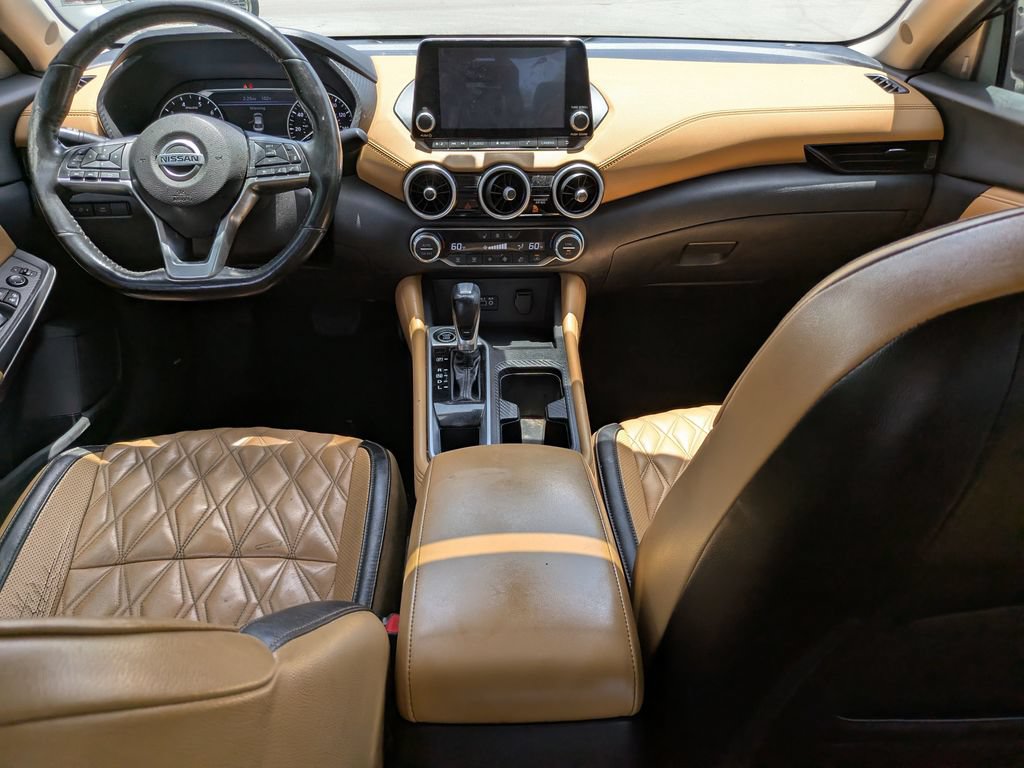 Used 2023 Nissan Sentra SV w/ SV Premium Package FWD image 14