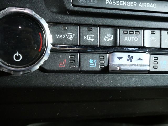 Certified 2022 Ford F250 Lariat w/ Black Appearance Package AWD/4WD image 25