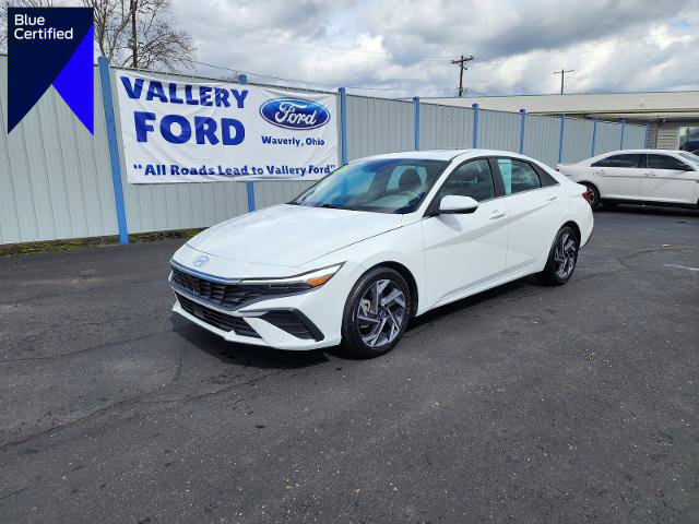 Used 2025 Hyundai Elantra SEL FWD image 1