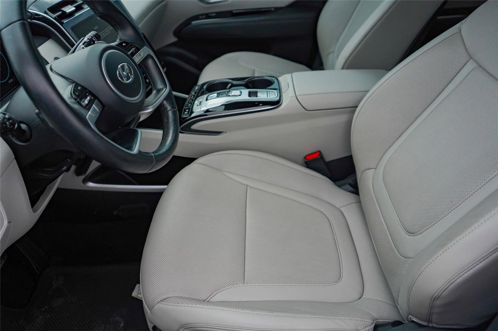 Used 2023 Hyundai Tucson Limited image 10