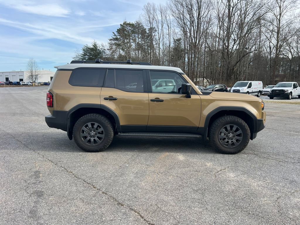 Used 2024 Toyota Land Cruiser video 2