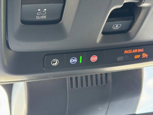 Used 2024 GMC Yukon Denali AWD/4WD image 31