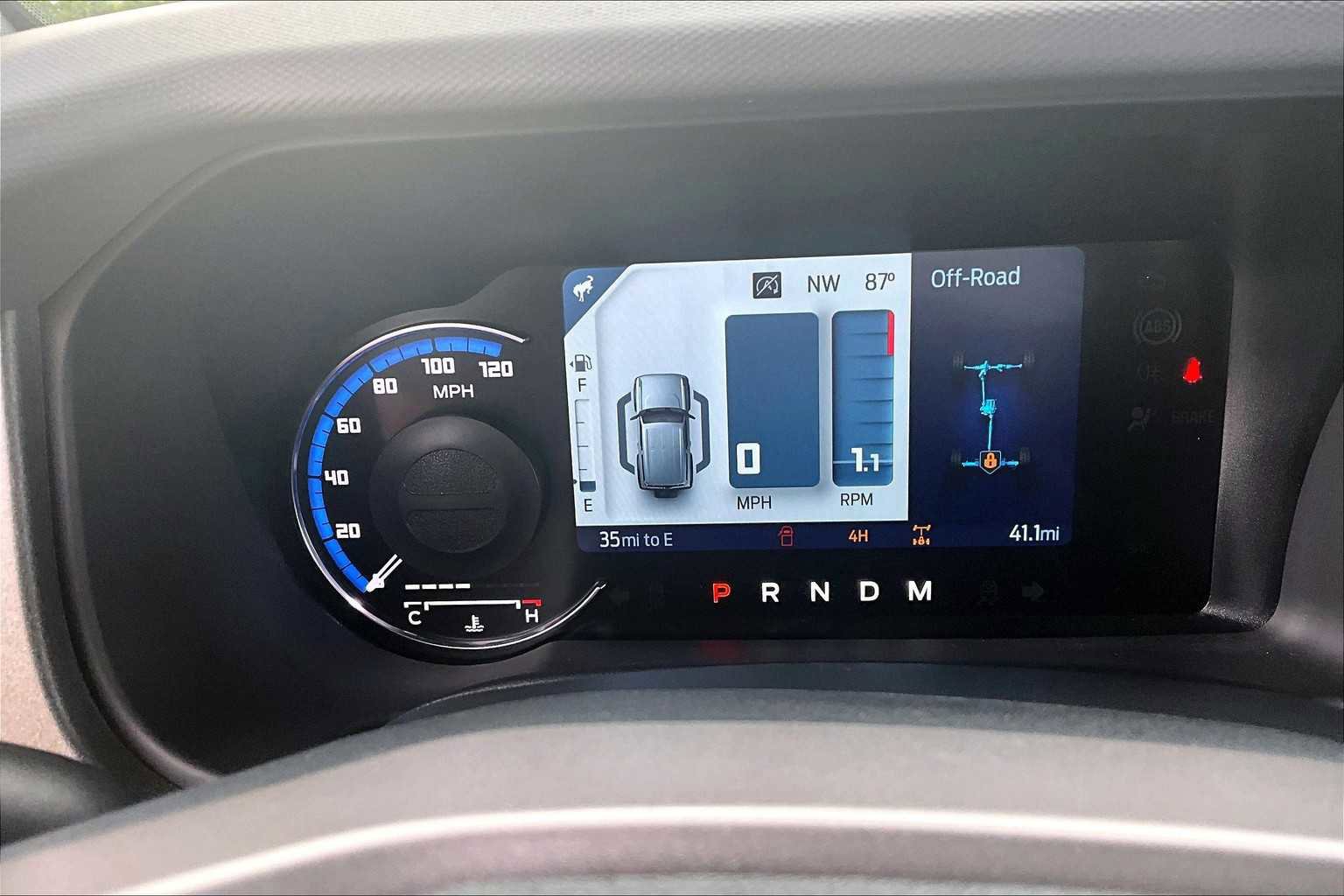 Certified 2024 Ford Bronco Black Diamond image 26