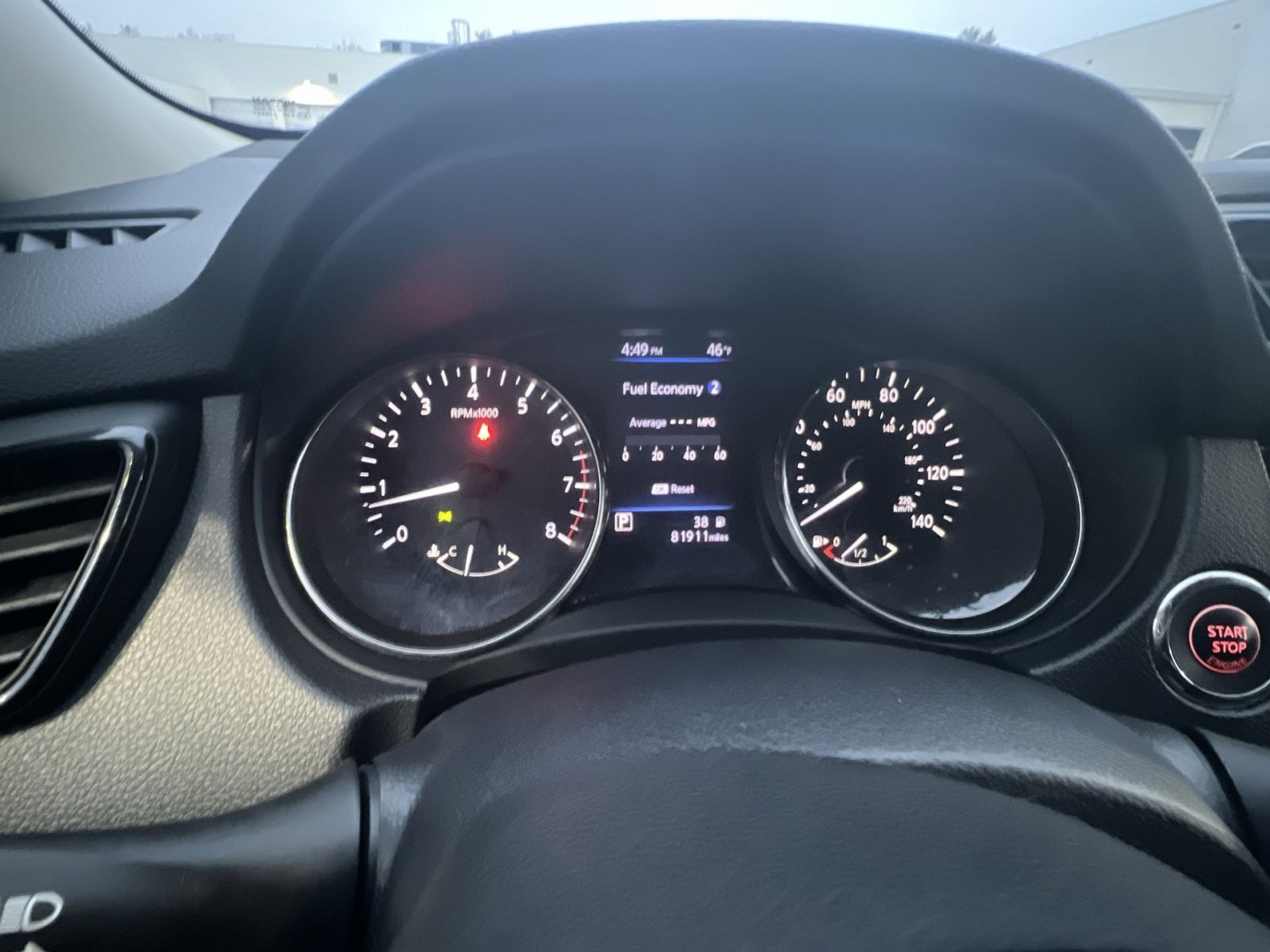 Used 2018 Nissan Rogue SV w/ Premium Package image 17