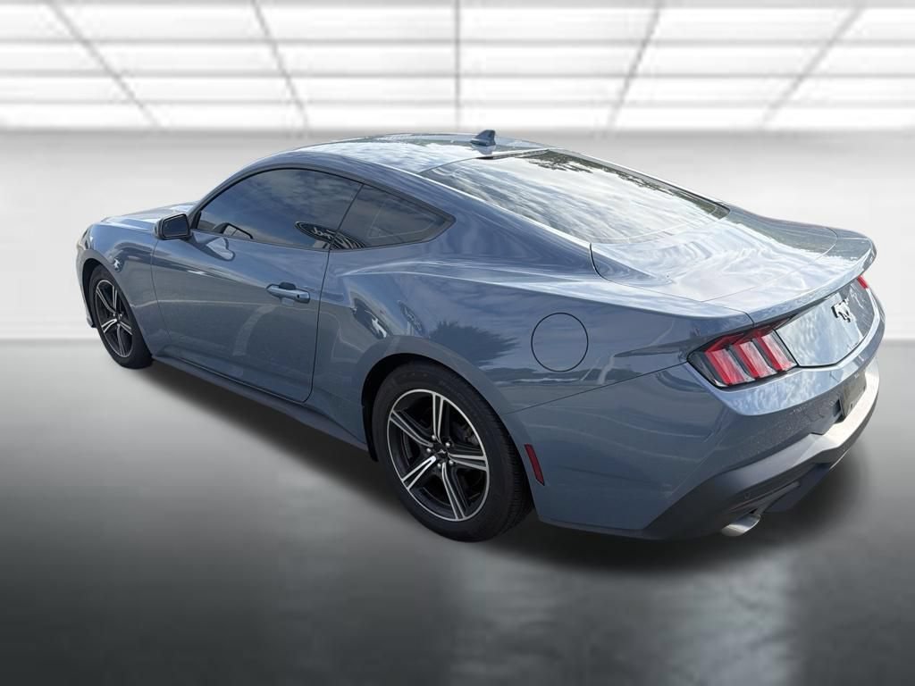 Certified 2025 Ford Mustang Coupe RWD image 3