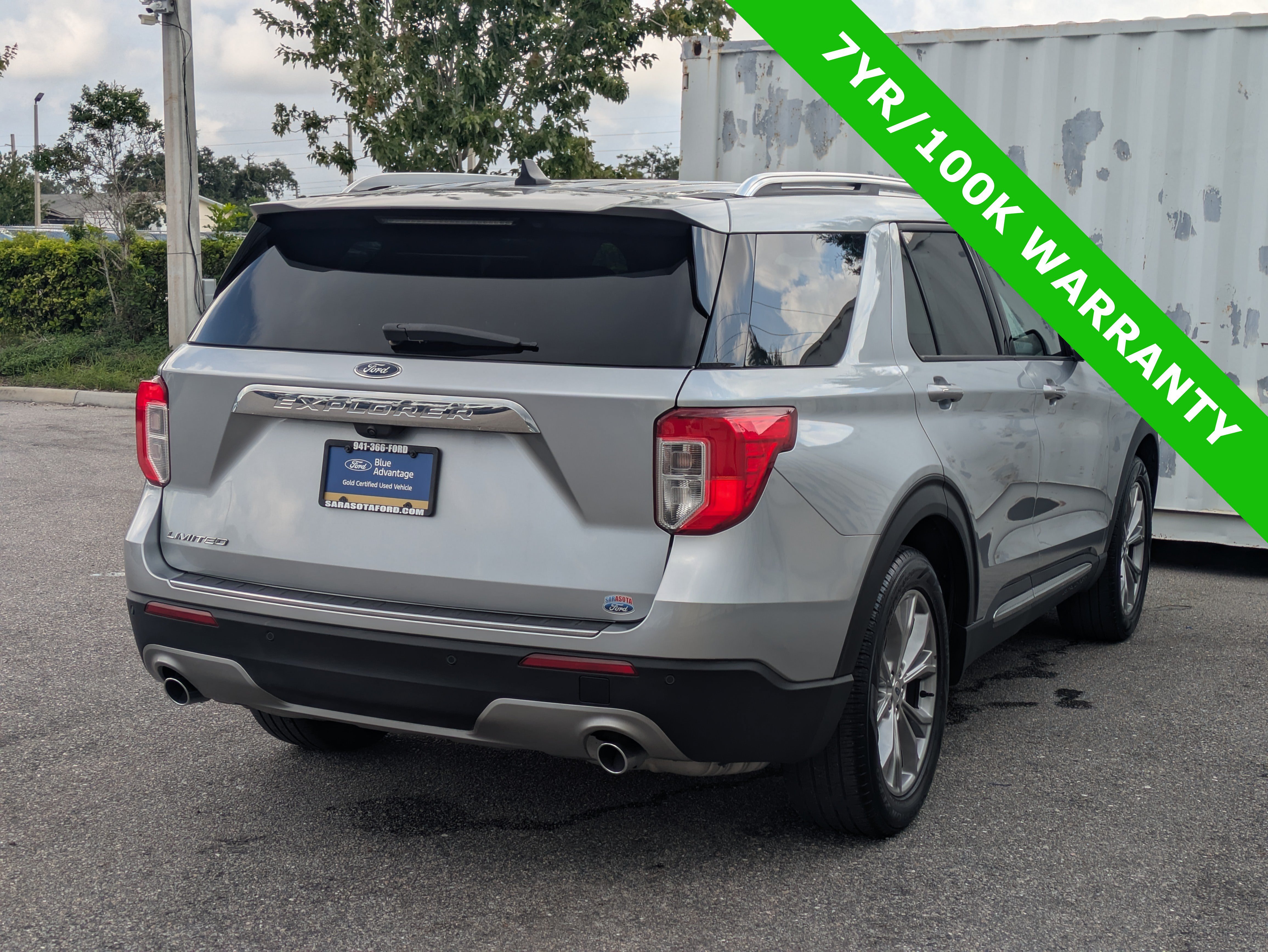 Certified 2022 Ford Explorer Limited w/ Equipment Group 301A RWD image 5