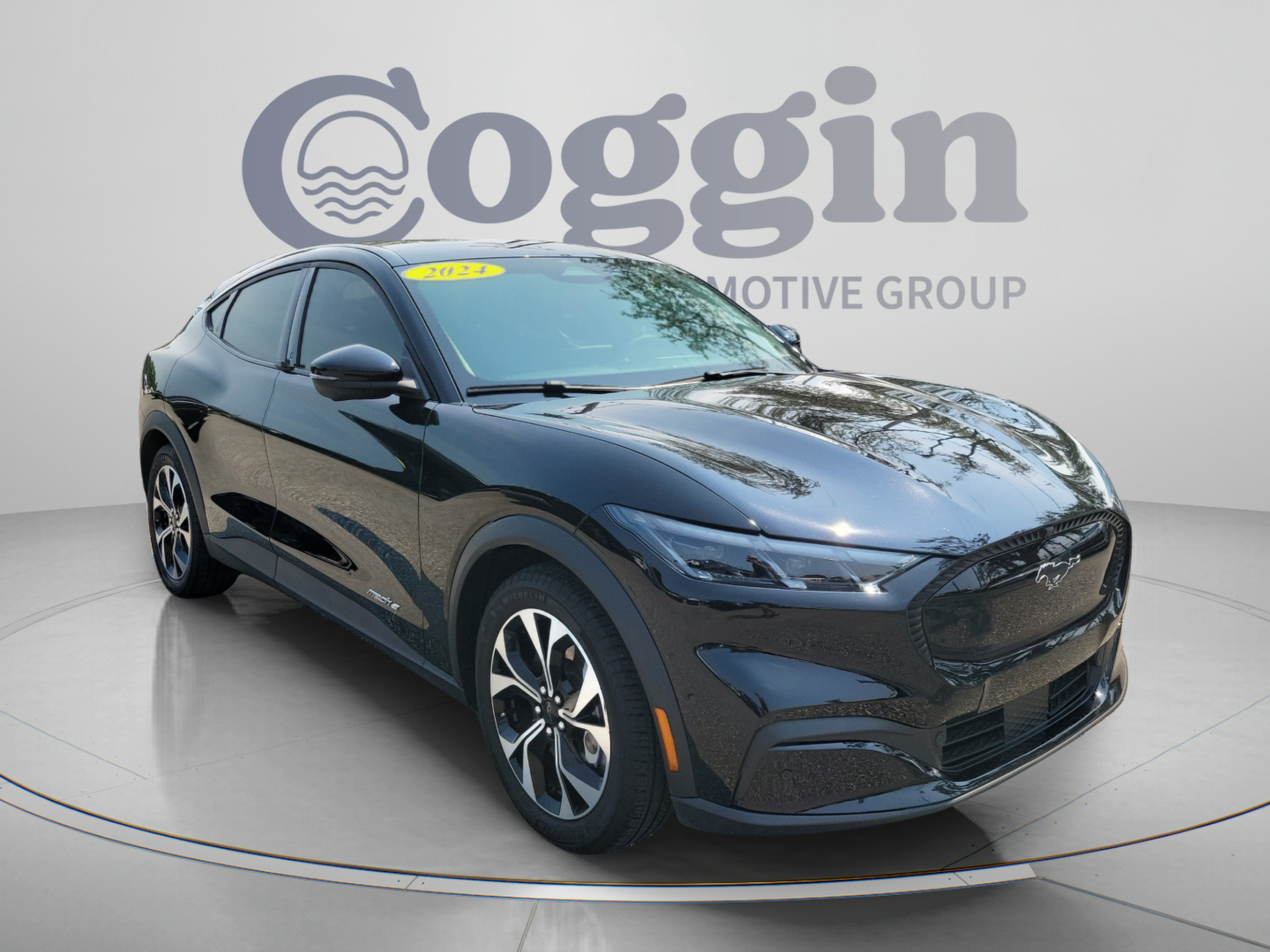 Certified 2024 Ford Mustang Mach-E Select w/ Comfort Package Lite RWD image 4