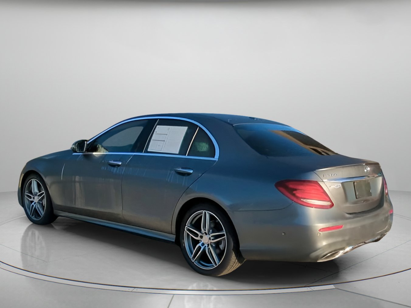 Used 2017 Mercedes-Benz E 300 image 20