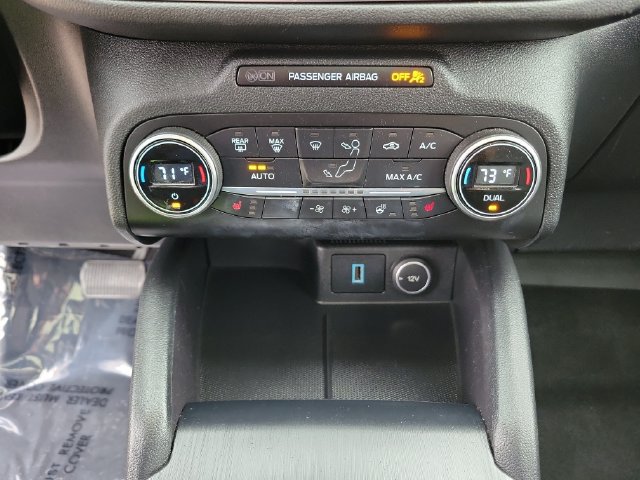 Certified 2020 Ford Escape Titanium AWD/4WD image 33