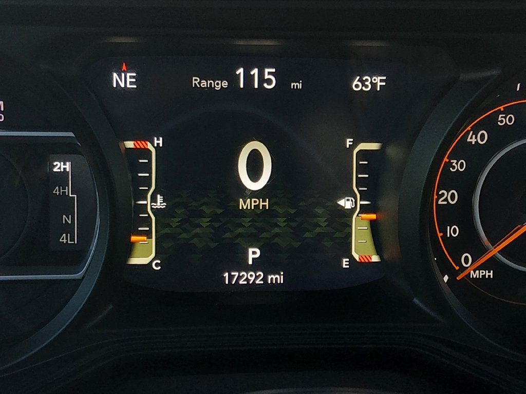 Used 2025 Jeep Gladiator Mojave w/ Safety Group AWD/4WD image 25