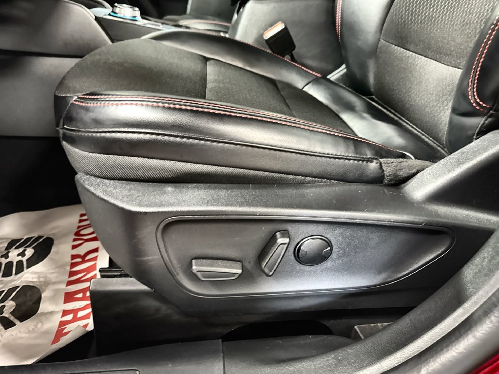 Certified 2025 Ford Escape ST-Line FWD image 13