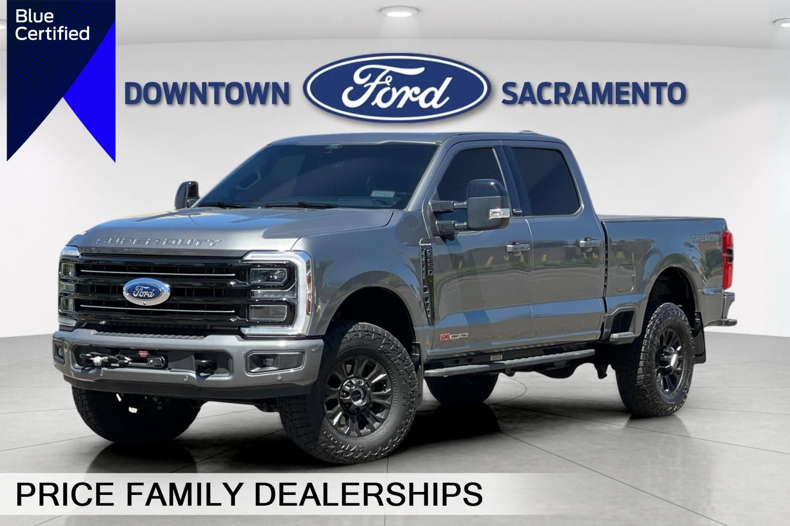 Certified 2025 Ford F250 Platinum w/ Tremor Off-Road Package AWD/4WD image 1