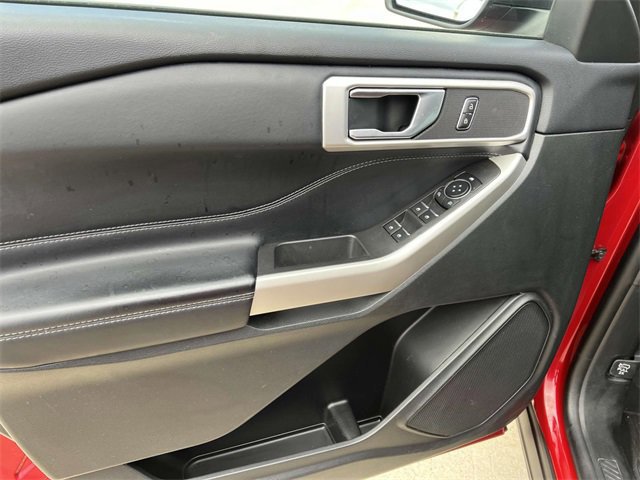 Certified 2023 Ford Explorer XLT w/ Equipment Group 202A image 18