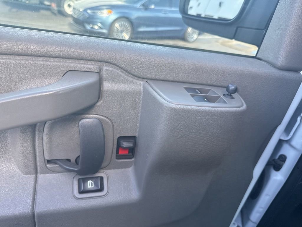 Used 2023 Chevrolet Express 2500 w/ Driver Convenience Package image 11
