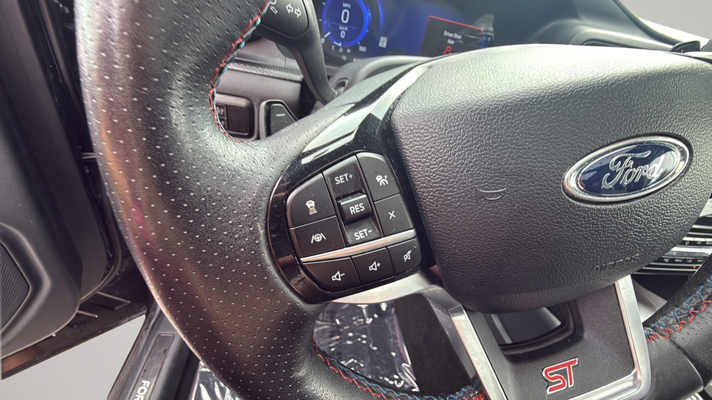 Certified 2023 Ford Explorer ST w/ Technology Package AWD/4WD image 27