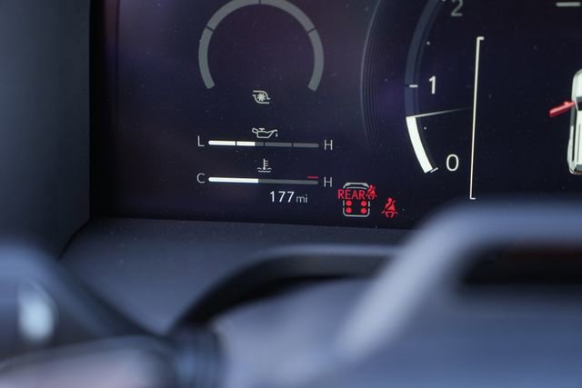 Used 2025 Lexus GX 550 w/ Cold Area Package image 26