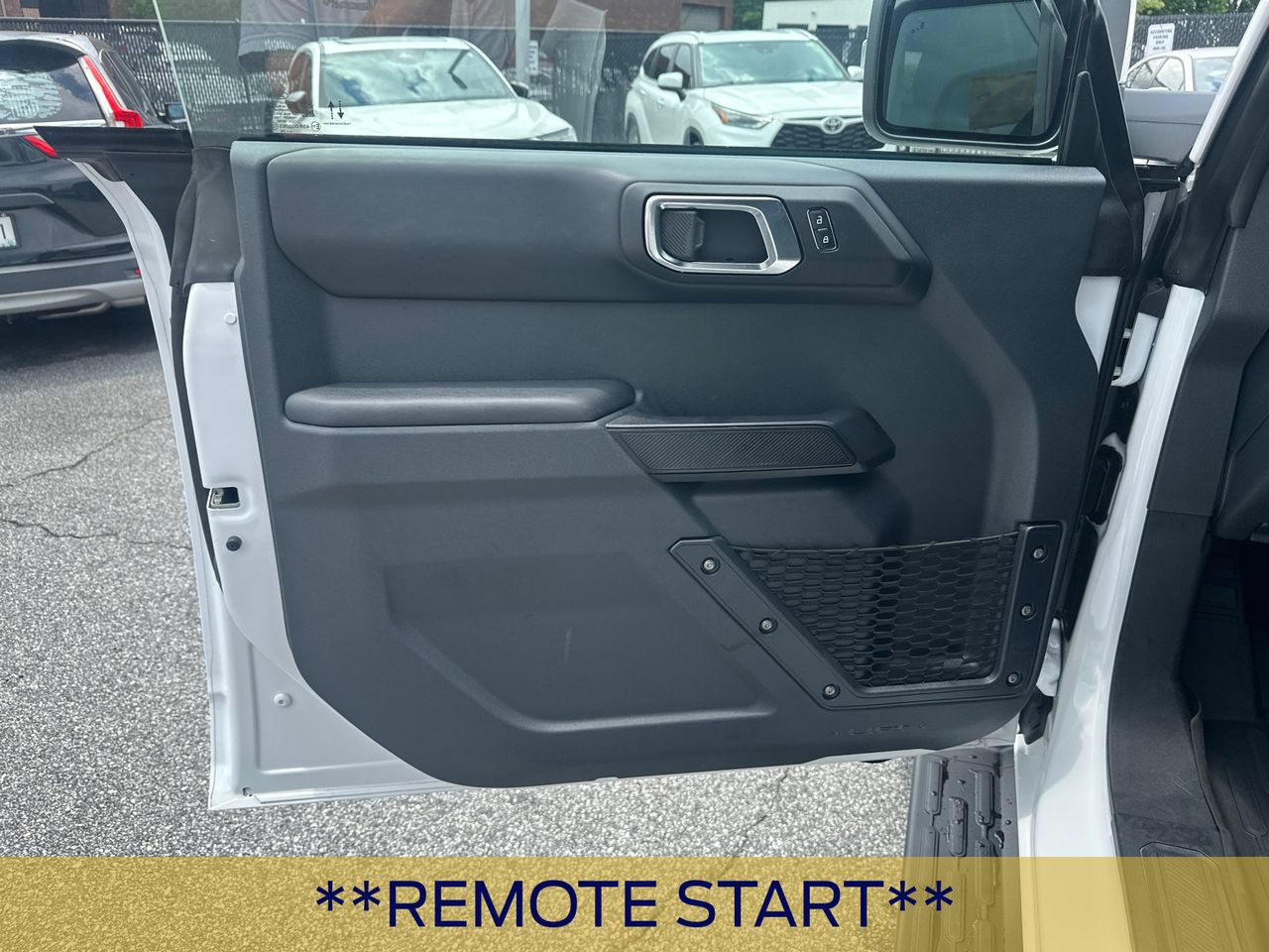Certified 2025 Ford Bronco Outer Banks w/ Sasquatch Package AWD/4WD image 11