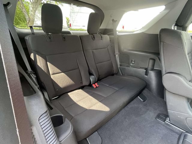 Certified 2021 Ford Explorer XLT RWD image 28