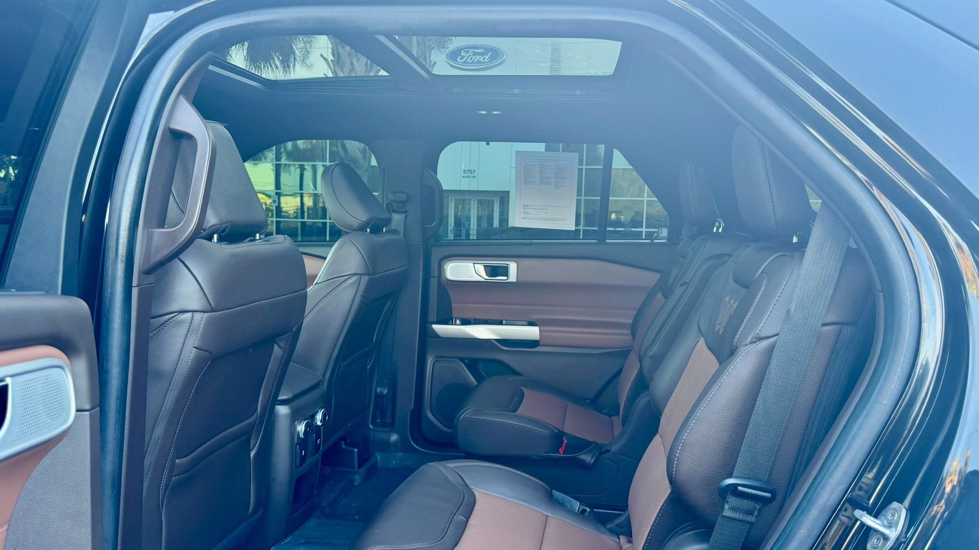 Certified 2021 Ford Explorer King Ranch w/ Premium Technology Package image 23