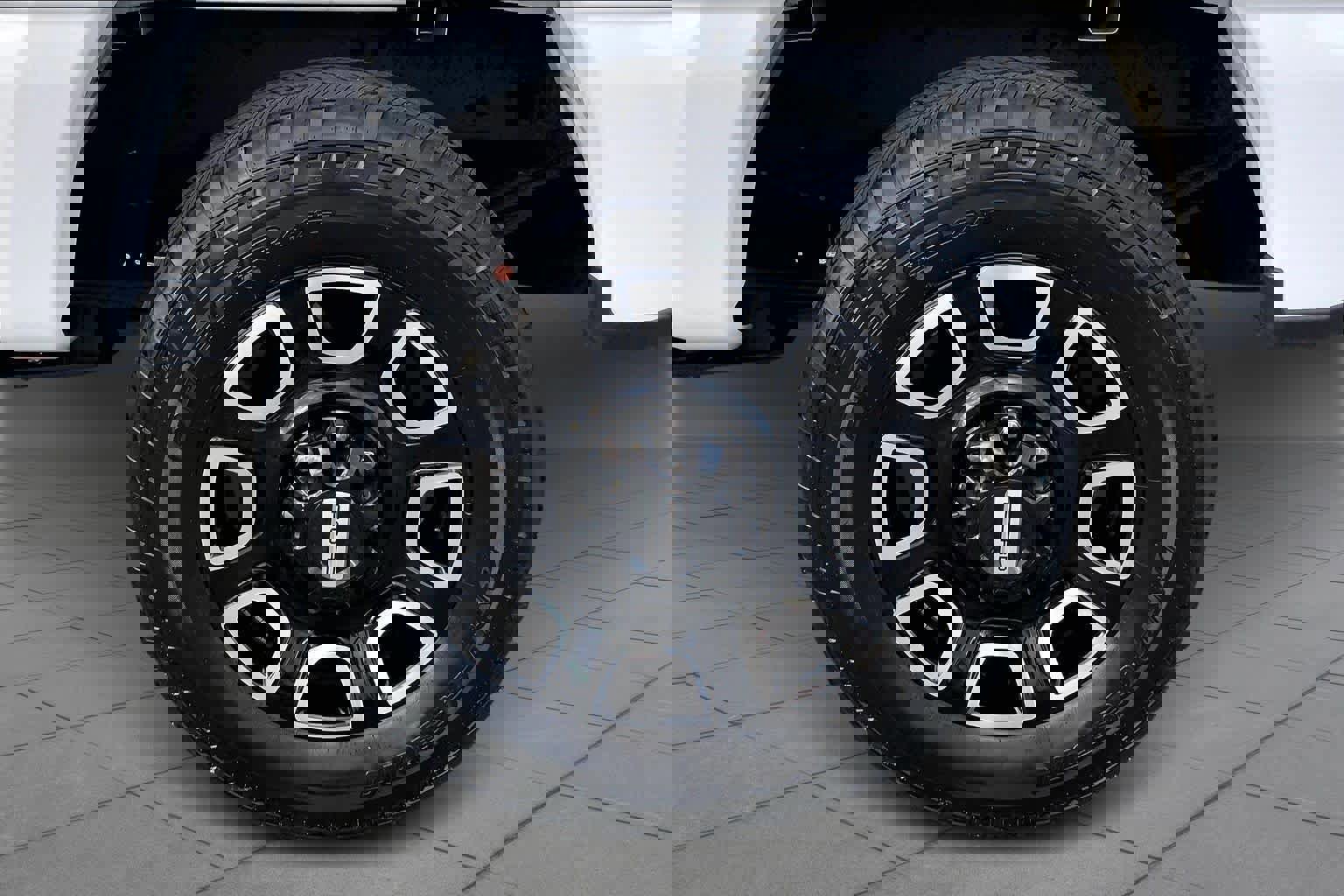 Certified 2024 Ford F250 XL w/ FX4 Off-Road Package image 11