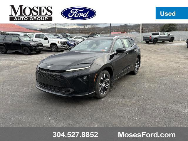 Used 2025 Toyota Crown Signia XLE image 7