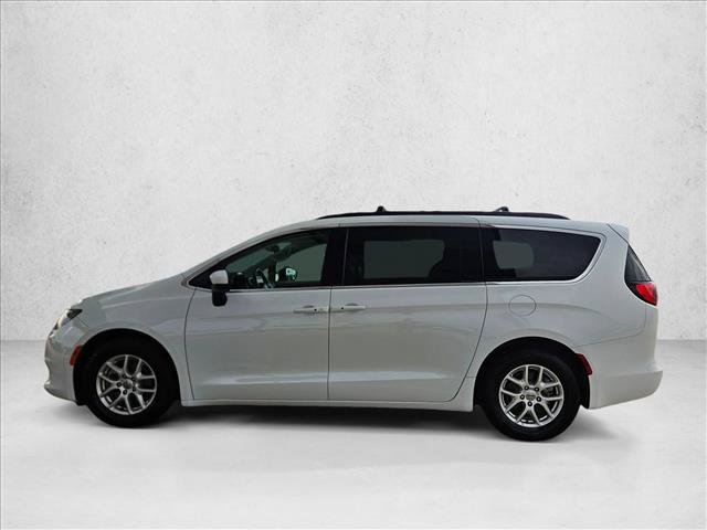 Used 2021 Chrysler Voyager Lxi FWD image 8