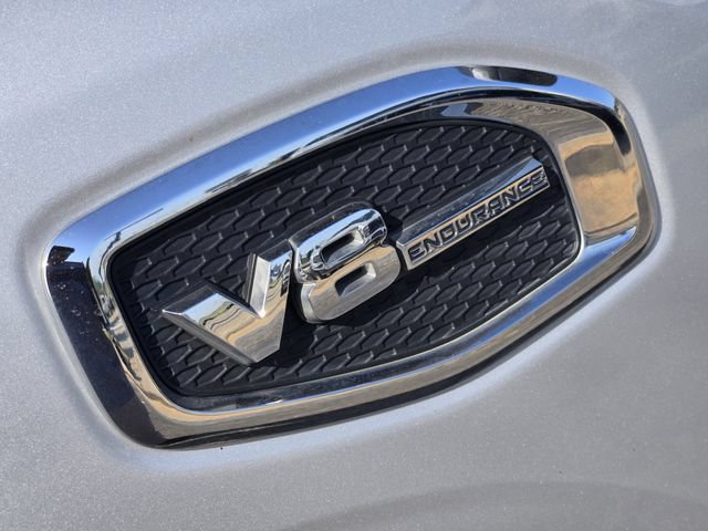 Used 2017 Nissan Titan SV RWD image 12