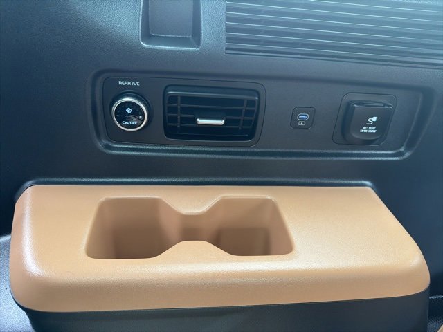 Used 2025 Hyundai Santa Fe Limited image 15