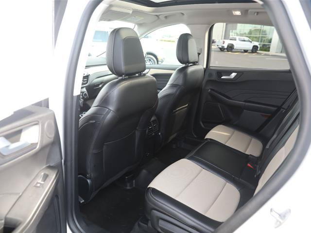 Certified 2022 Ford Escape Titanium w/ Titanium Elite Package AWD/4WD image 24