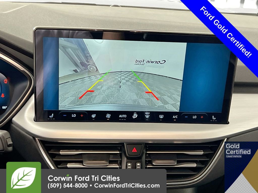 Certified 2025 Ford Escape Platinum AWD/4WD image 22