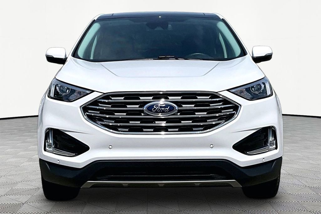 Certified 2024 Ford Edge Titanium AWD/4WD image 3