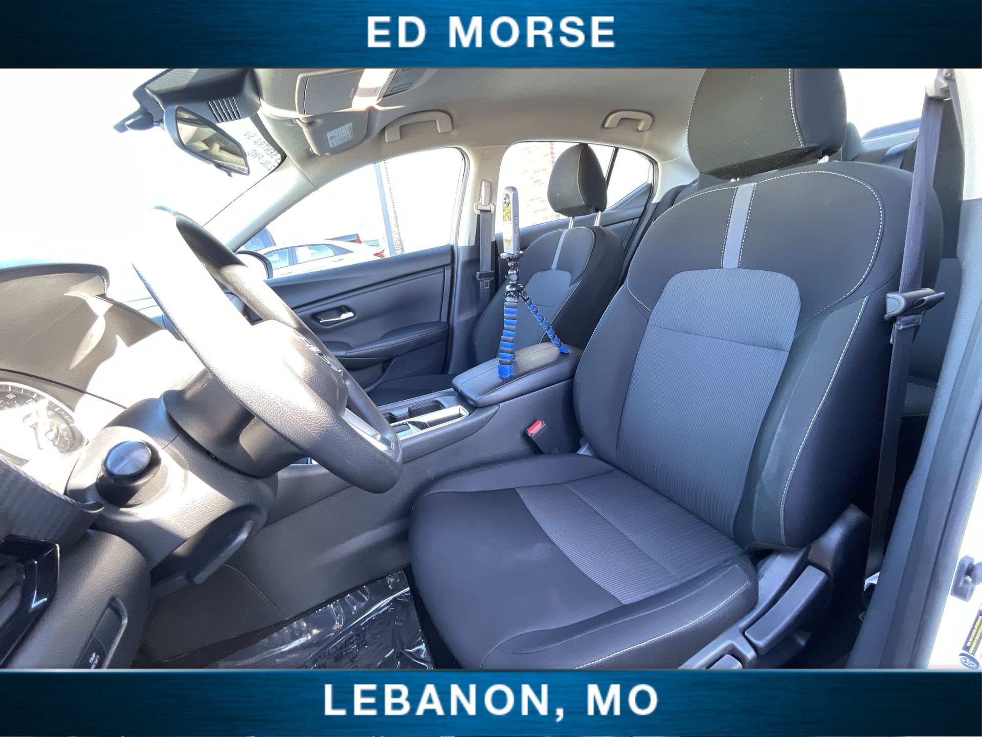 Used 2025 Nissan Sentra SV FWD image 18