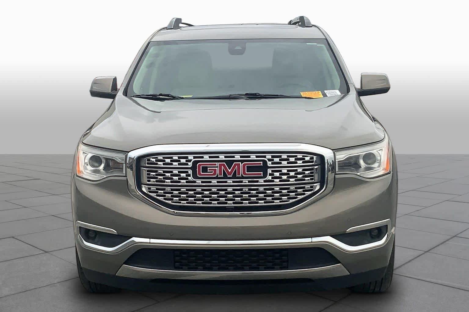 Used 2019 GMC Acadia Denali FWD image 4