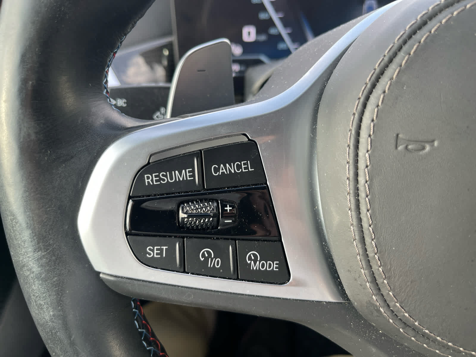Used 2025 BMW X7 M60i AWD/4WD image 14