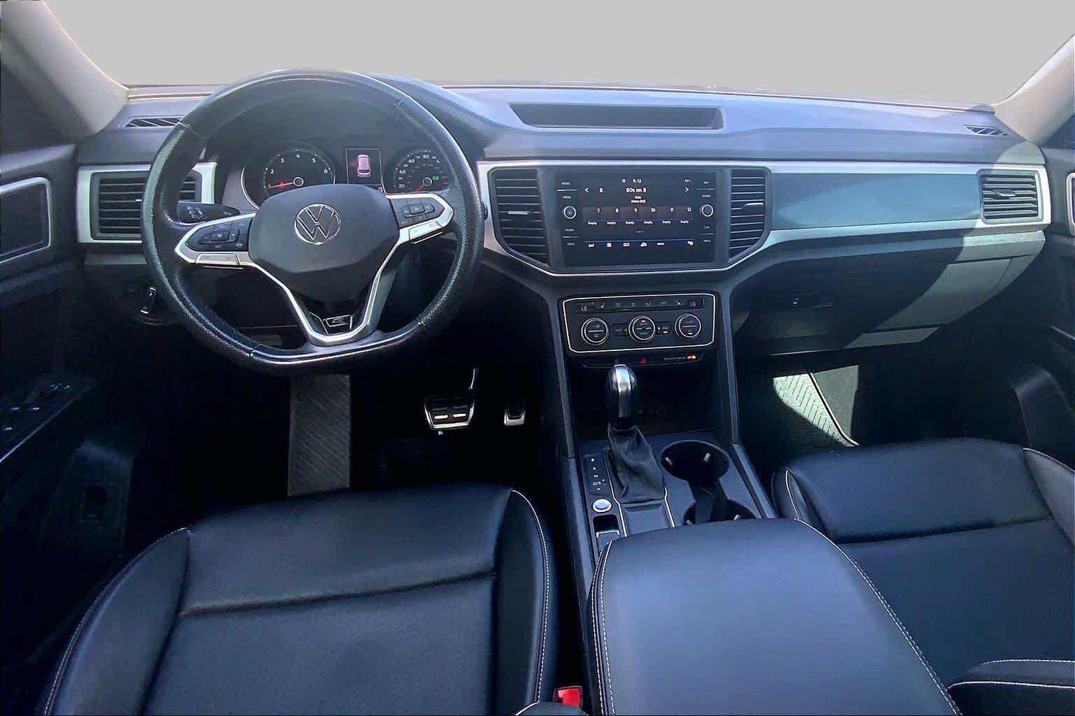 Used 2021 Volkswagen Atlas SE w/ Panoramic Sunroof Package FWD image 16