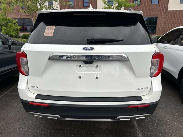Certified 2024 Ford Explorer XLT w/ Equipment Group 202A AWD/4WD image 5