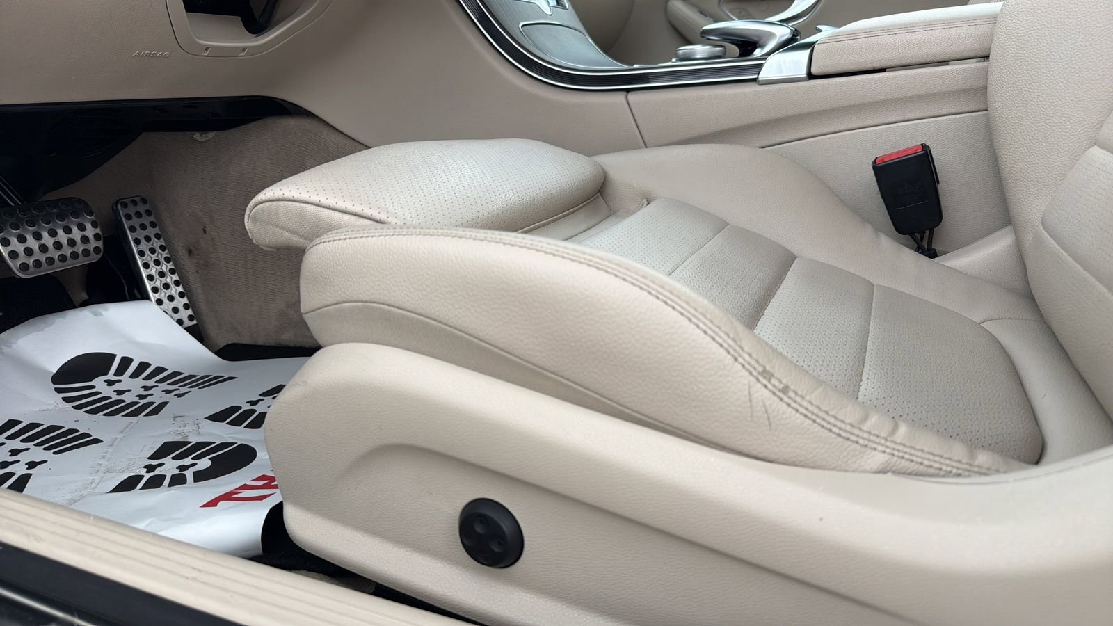 Used 2019 Mercedes-Benz C 300 Cabriolet image 10