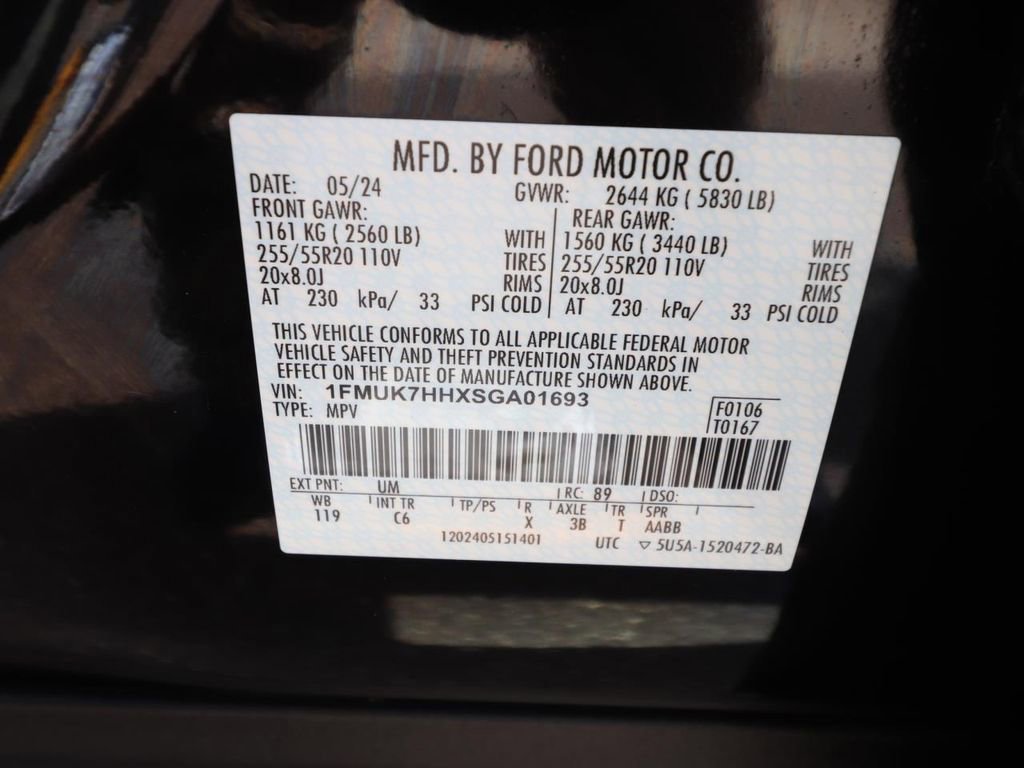 Certified 2025 Ford Explorer Platinum image 26