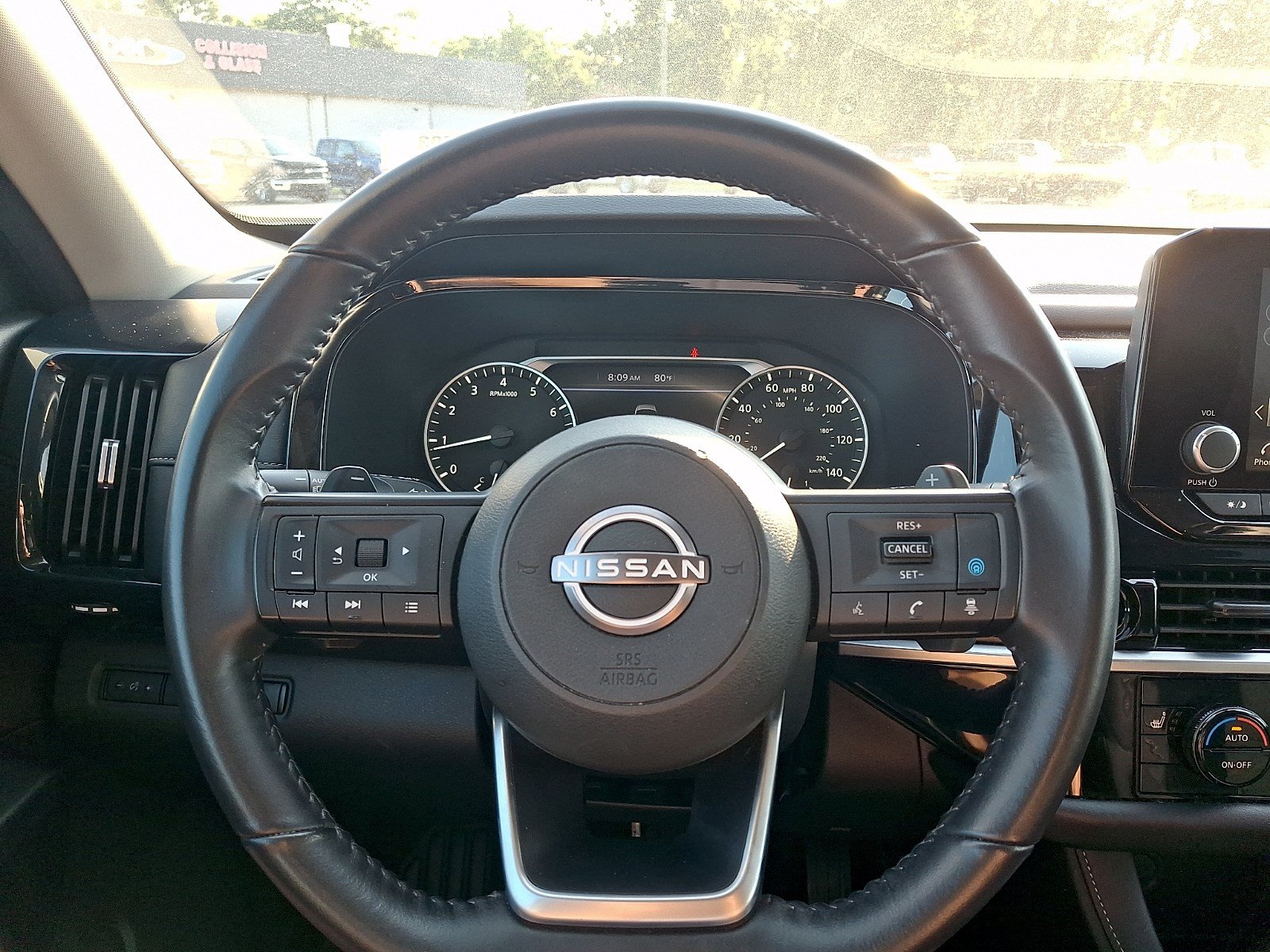 Used 2025 Nissan Pathfinder SV AWD/4WD image 18