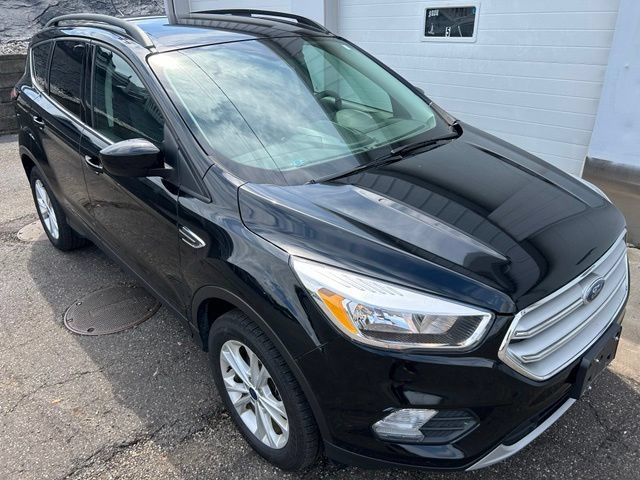 Certified 2018 Ford Escape SE w/ SE Sync 3 Package AWD/4WD image 7