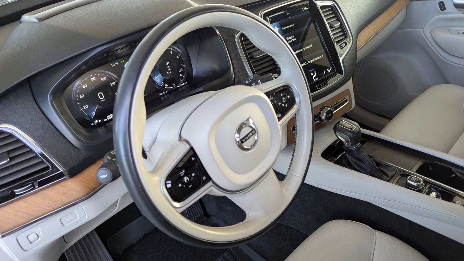 Used 2021 Volvo XC90 T6 Momentum w/ Advanced Package image 24