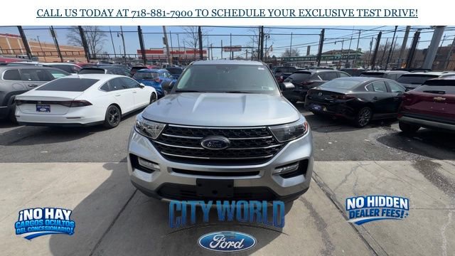 Certified 2022 Ford Explorer XLT w/ Equipment Group 202A AWD/4WD image 5
