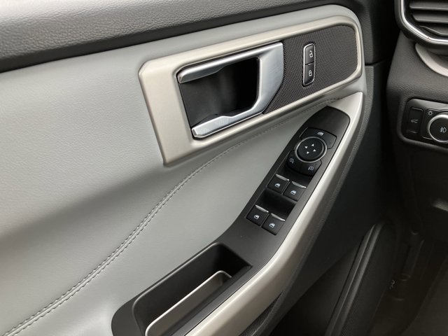 Certified 2023 Ford Explorer XLT w/ Equipment Group 202A image 17
