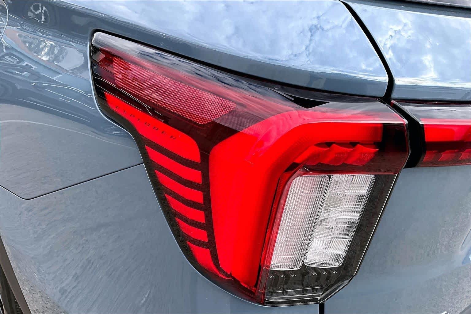Certified 2025 Ford Explorer Active w/ Active Comfort Package RWD image 28