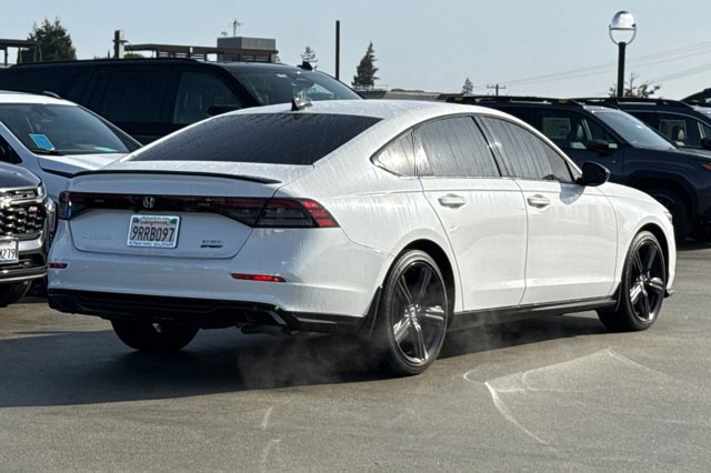 Used 2025 Honda Accord Sport image 5