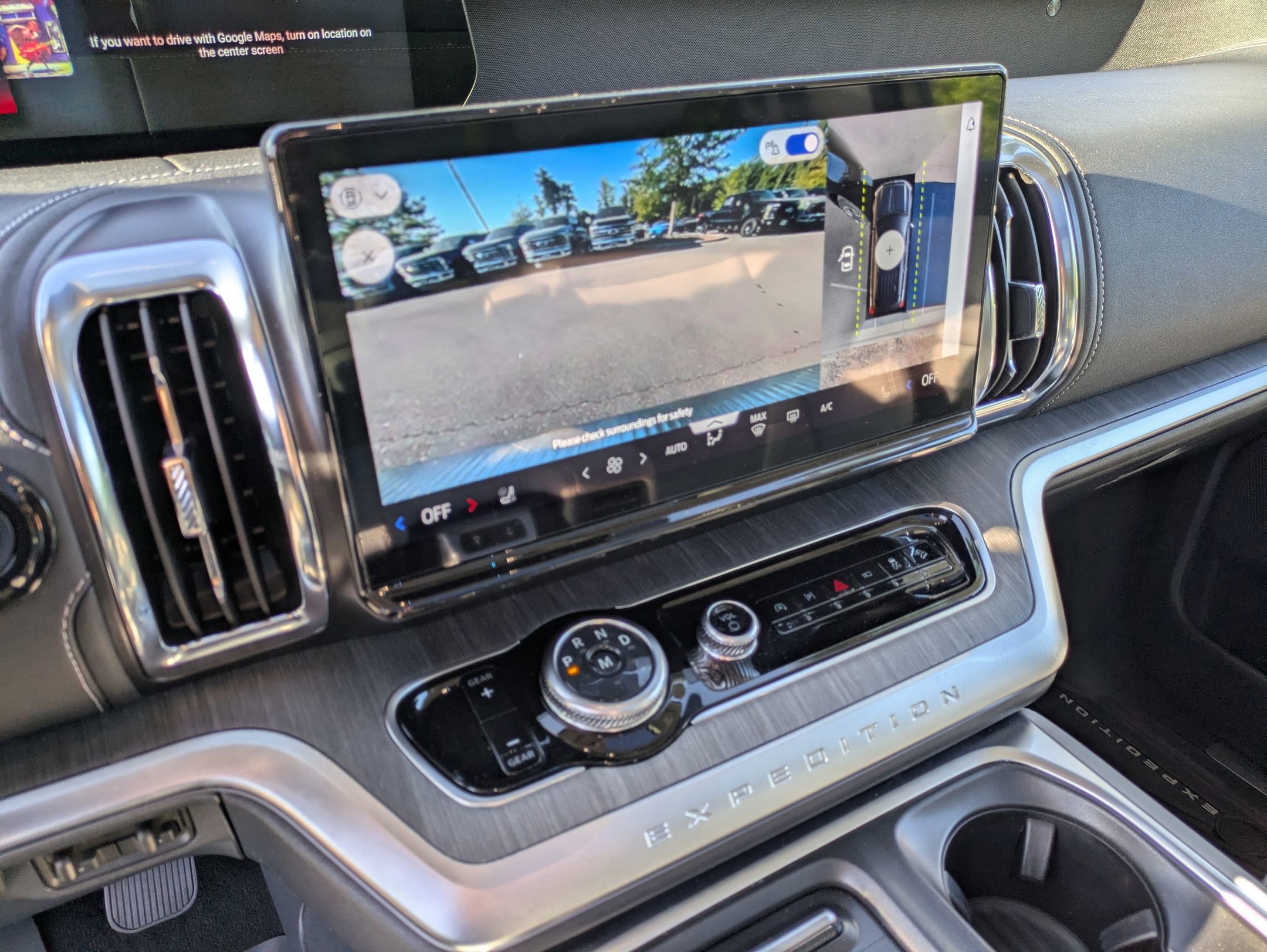 Certified 2025 Ford Expedition Platinum w/ Platinum Ultimate Package AWD/4WD image 24