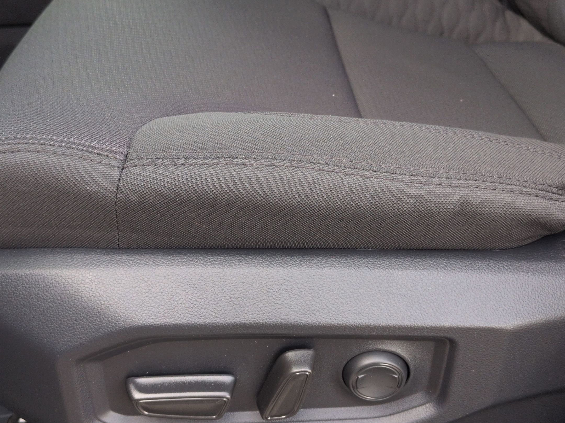 Used 2025 Toyota Tundra SR5 w/ SR5 Convenience Package image 15