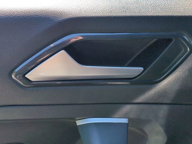 Used 2024 Volkswagen Tiguan Wolfsburg Edition w/ Panoramic Sunroof Package AWD/4WD image 31